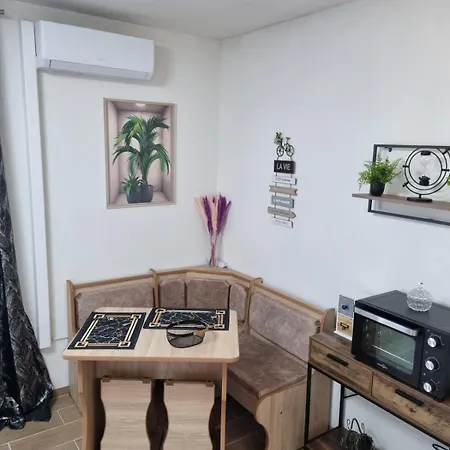 Hosted By Adrian Apartment